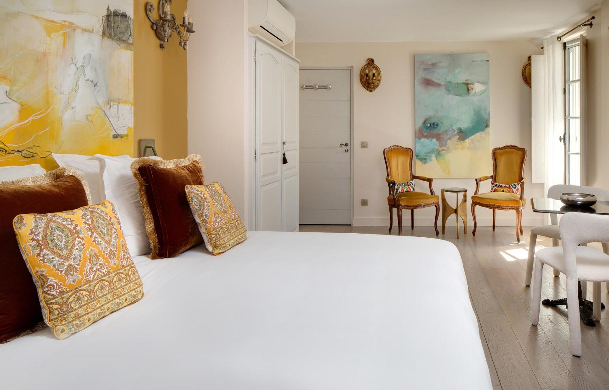 La Maison Des Augustins 4 Stars Spa Et Fitness Αβινιόν Δωμάτιο φωτογραφία