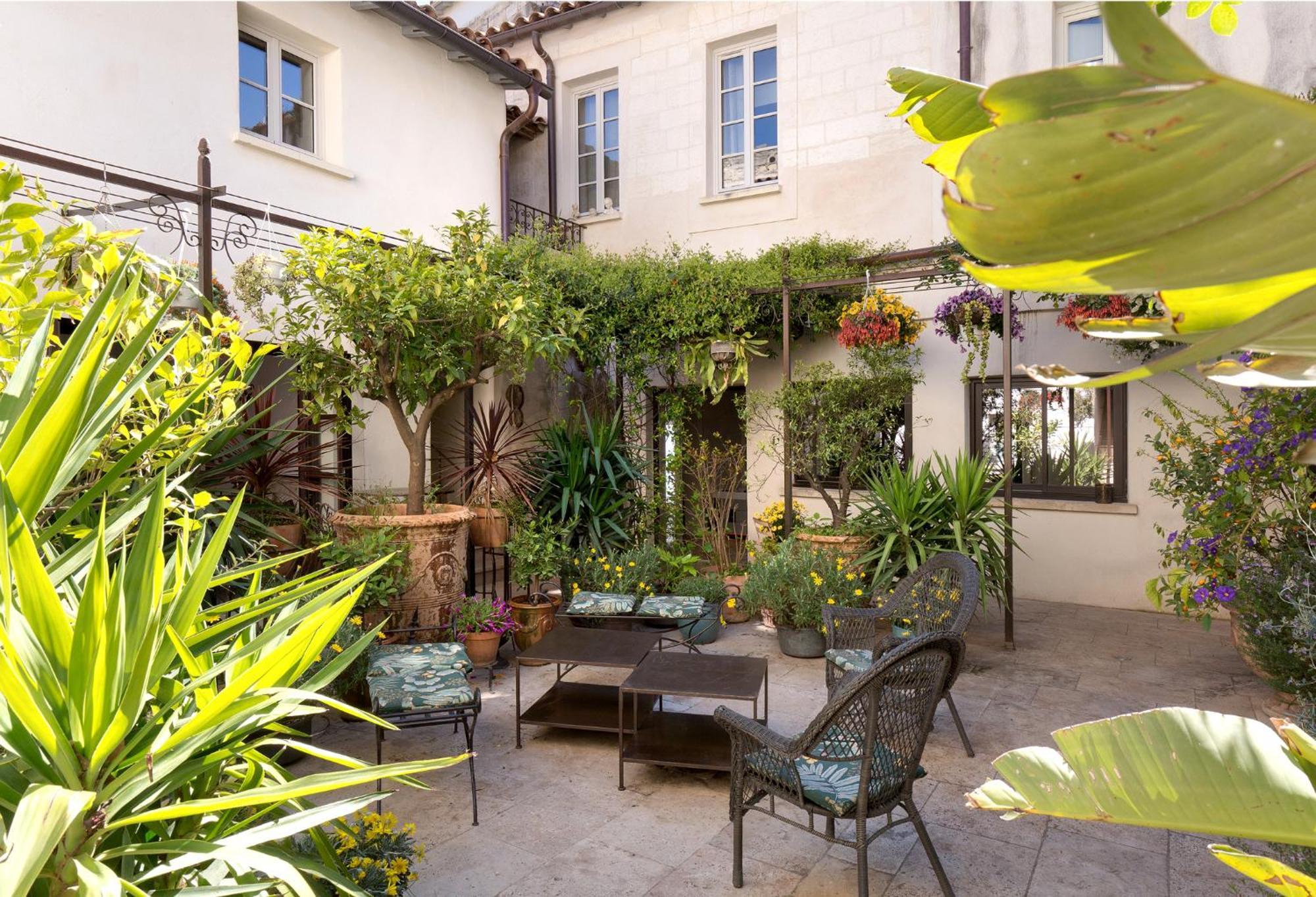 La Maison Des Augustins 4 Stars Spa Et Fitness Αβινιόν Δωμάτιο φωτογραφία